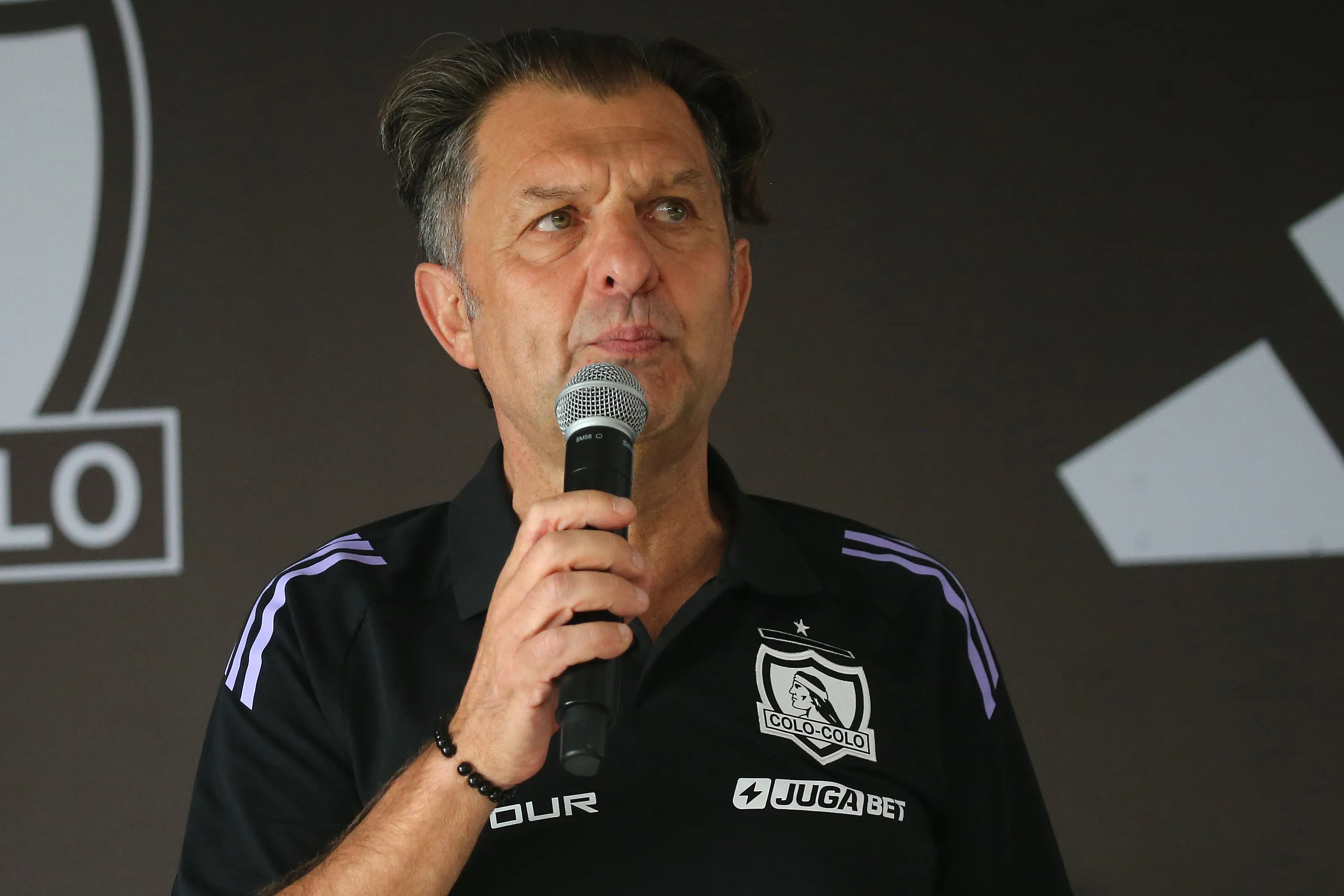 Aníbal Mosa busca el control total de Blanco y Negro. (Foto: Javier Salvo/Photosport)