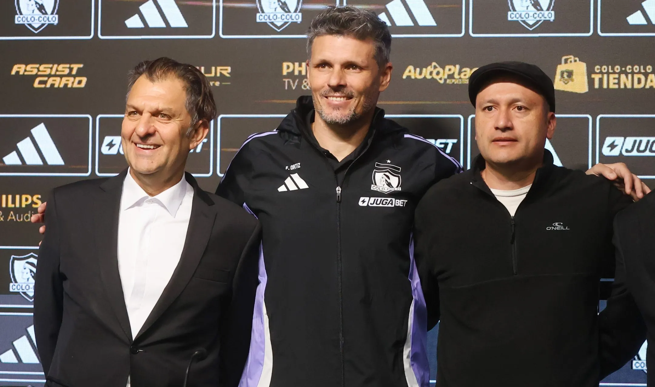 Edmundo Valladaeres ha sido aliado de Aníbal Mosa en este último año en Colo Colo. (Foto: Photosport)