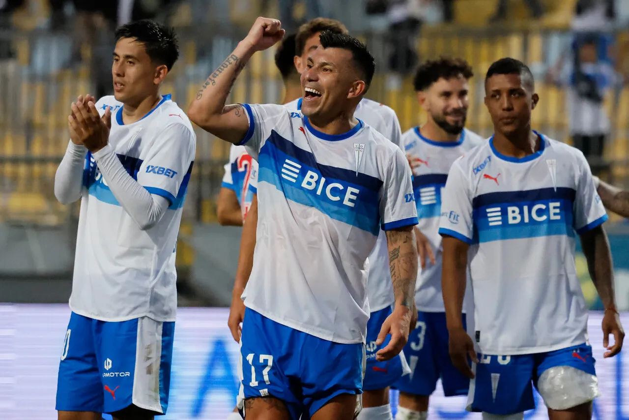 La UC se clasificó a la final de la Supercopa. | Foto: Photosport