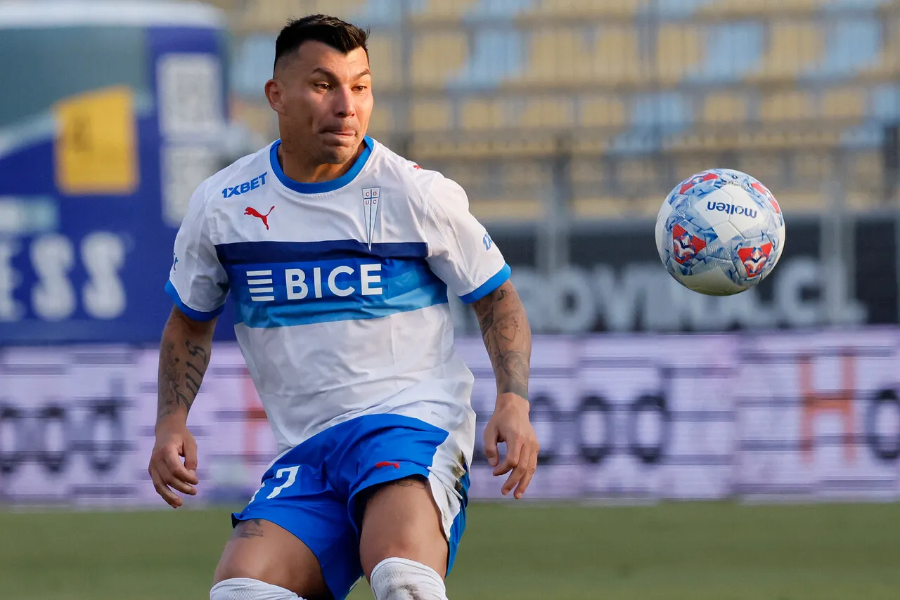 Medel habló tras el triunfo de la UC | Foto: Photosport