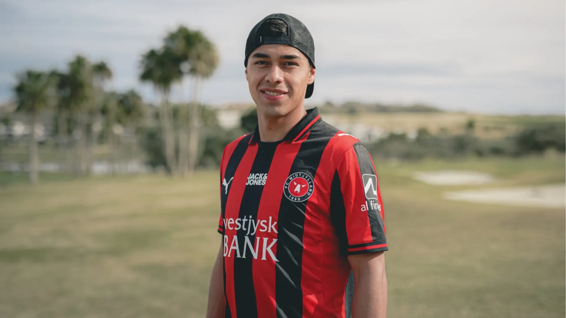 Darío Osorio se acerca a la Premier League, específicamente al Bournemouth. (Foto: FC Midtjylland)