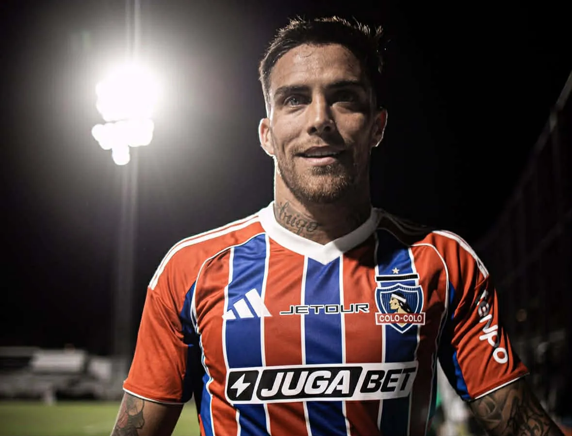 Javier Méndez se perderá los primeros dos partidos oficiales. (Foto: @colocolooficial)