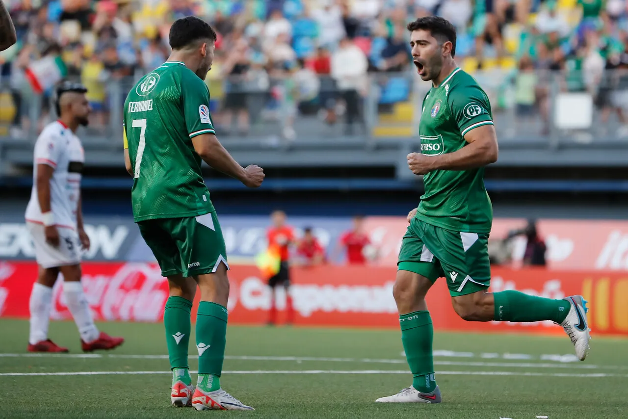 Lautaro Palacios llega con sus goles al Ascenso (Photosport).