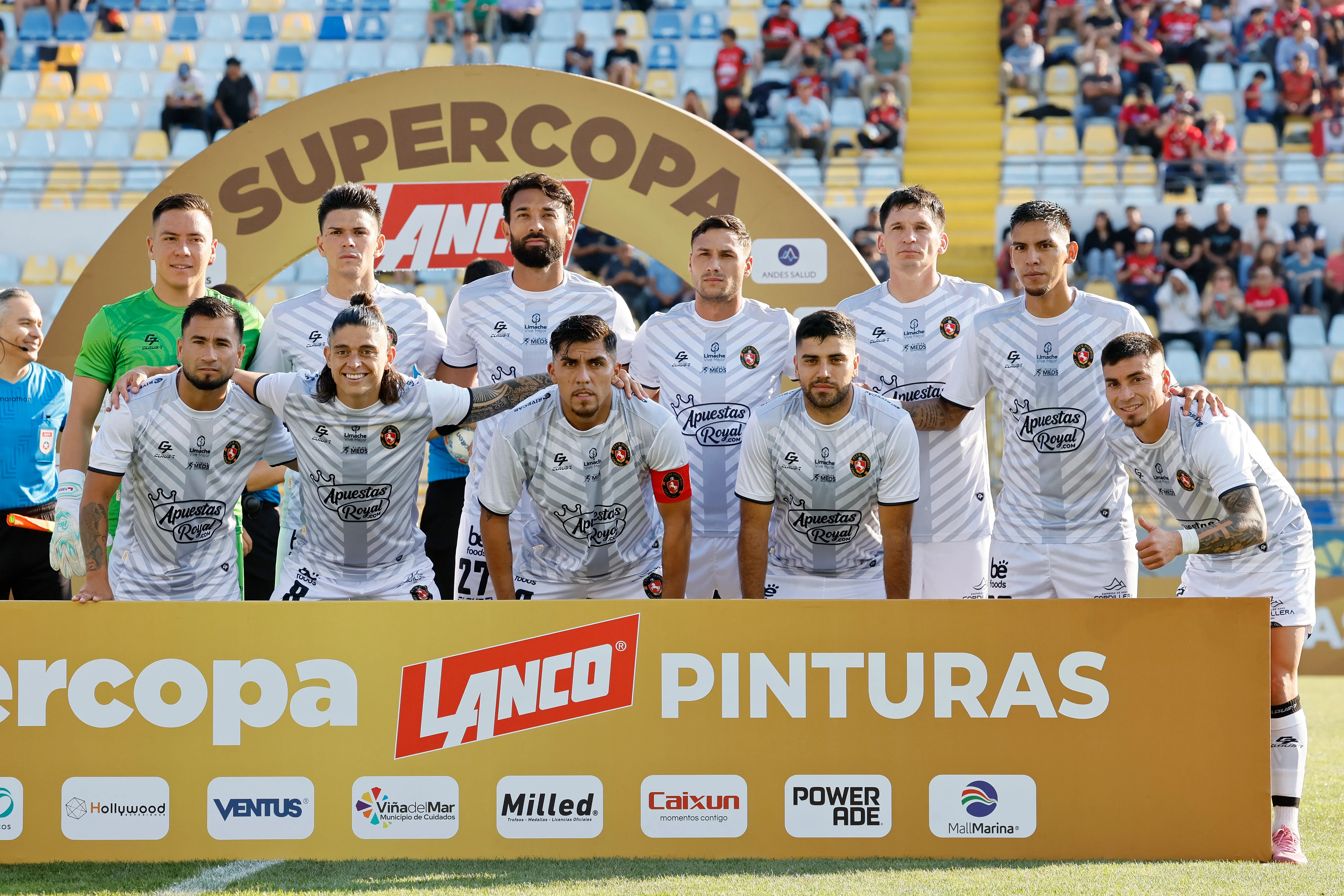 Jean Meneses volvió a Chile después de 7 años