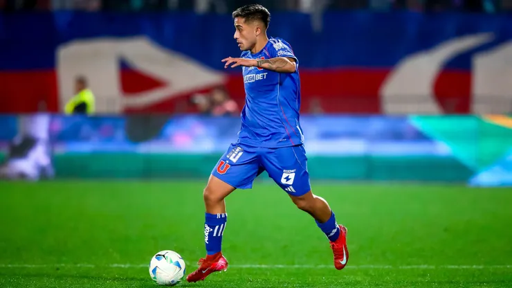 Lucas Assadi puede salir de Universidad de Chile en este libro de pases.