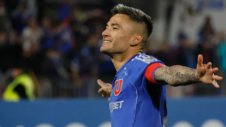 Charles Aránguiz le dedicó palabras a este ídolo de Universidad de Chile.