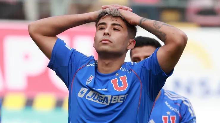 Lucas Assadi está contra la espada y la pared en Universidad de Chile.