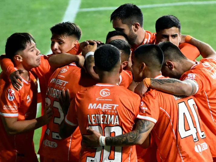 Jugador confirma su salida de Cobreloa y lanza: "A un día de empezar la pretemporada..."