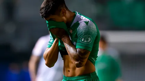 Esteban Matus es pretendido por el Cacique.
