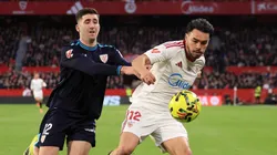 Sevilla vuelve a ganar con Suazo en cancha como titular (Photo by Fran Santiago/Getty Images)