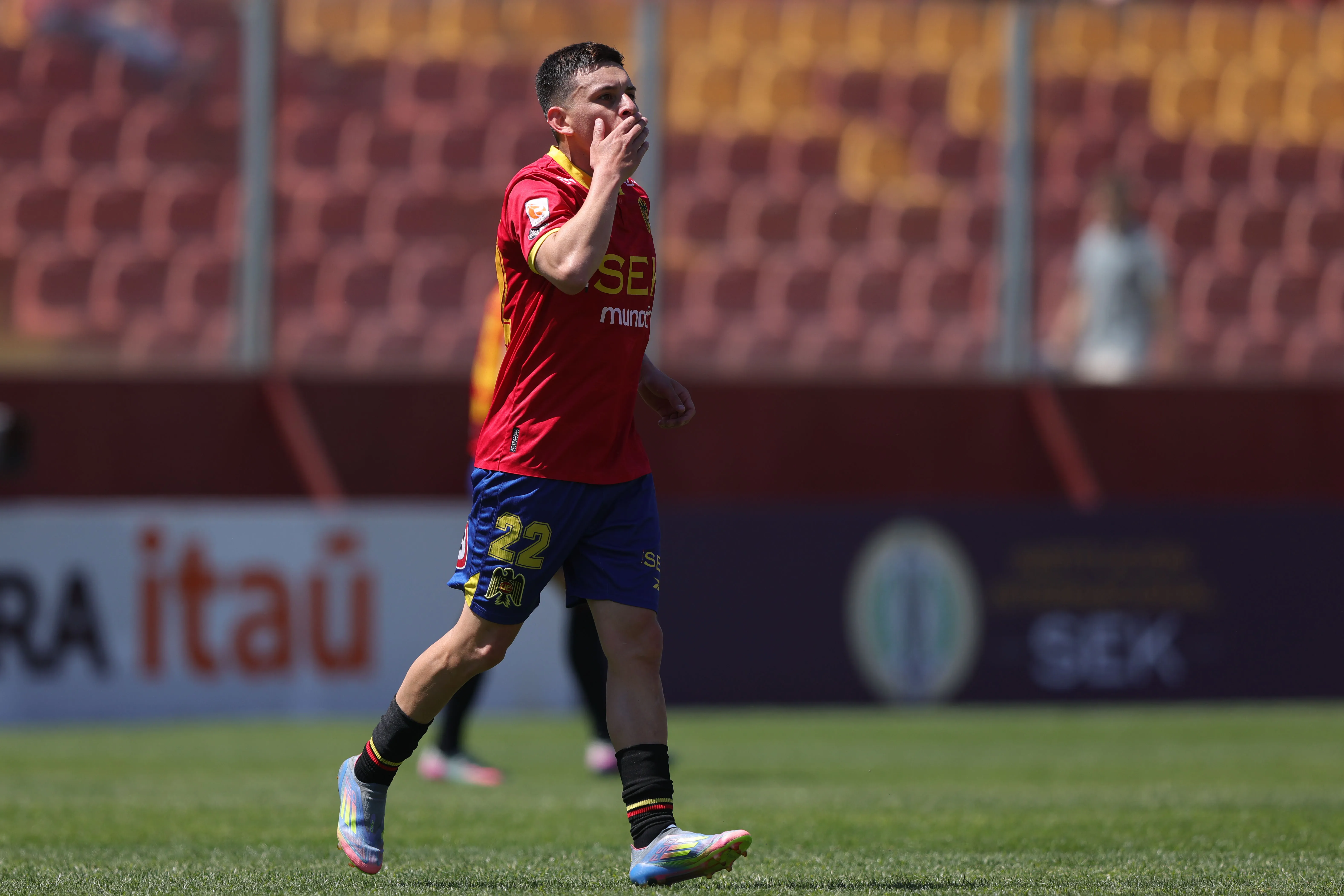 Pablo Aránguiz se suma a las opciones de Colo Colo. (Foto: Felipe Zanca/Photosport)