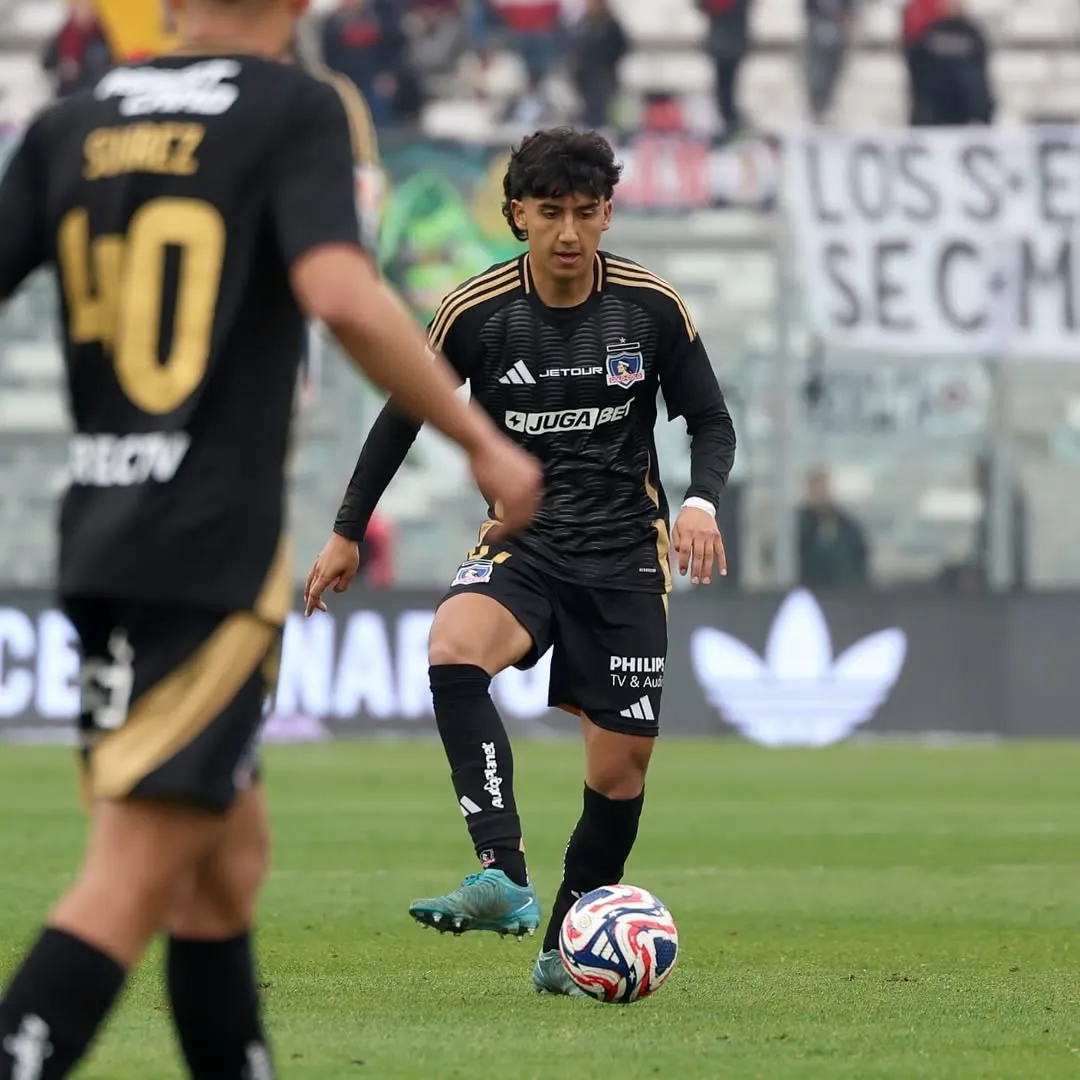 Diego Maureira defendiendo la camiseta de Colo Colo en amistoso internacional frente a Real Valladolid (Foto: Instagram Colo Colo)