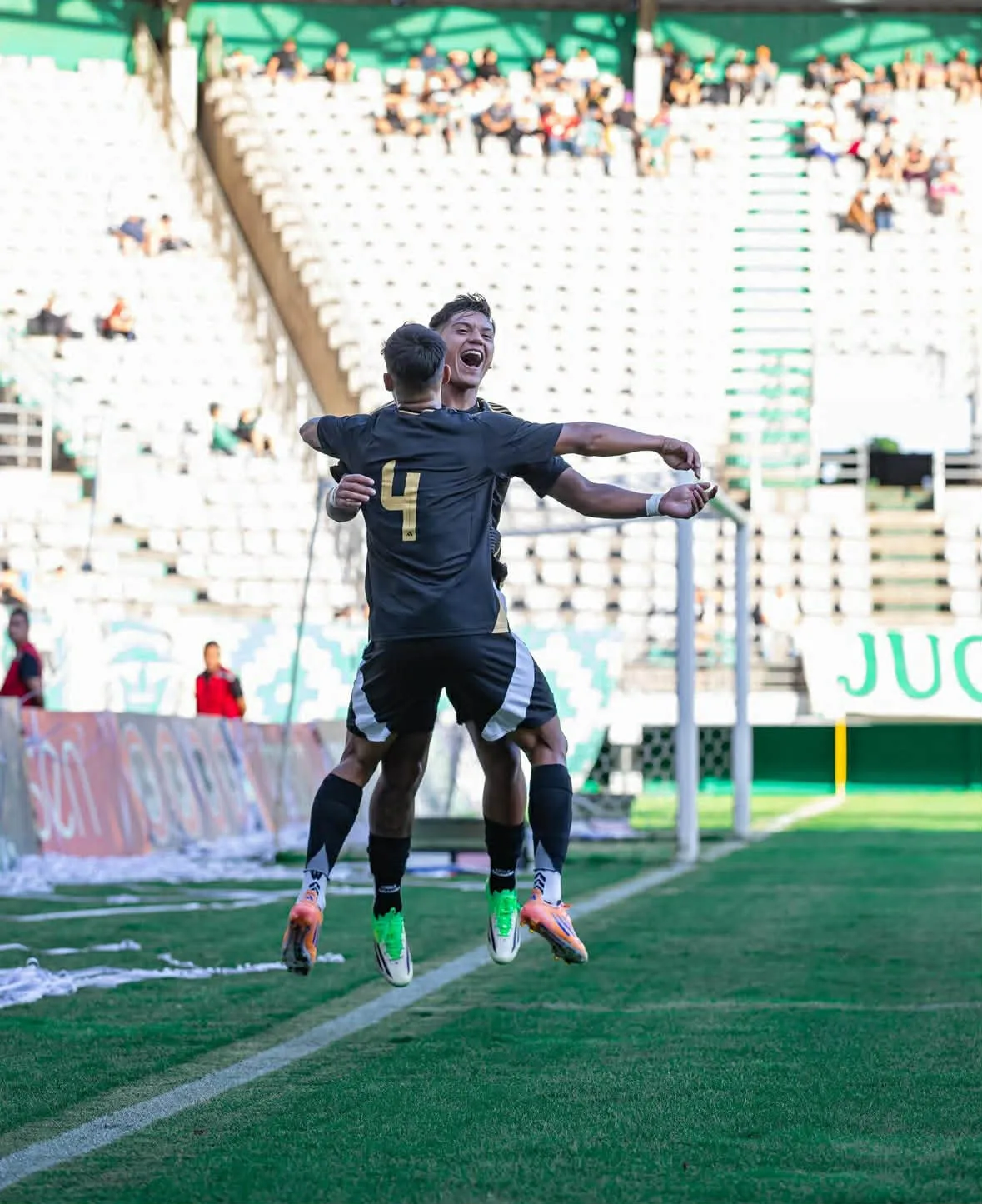 Jerall Astudillo marcó en la derrota de Colo Colo Sub 20 ante Deportes Temuco. (Foto: @colocolofutboljoven)