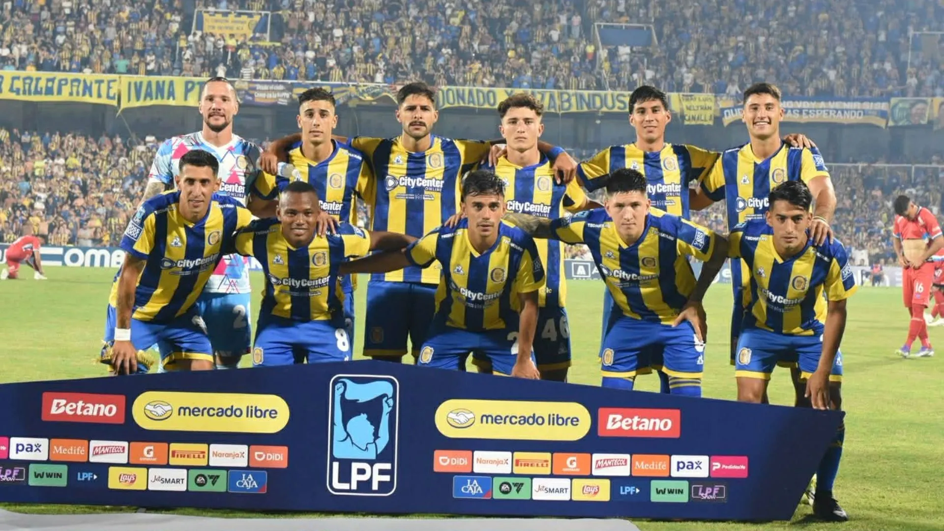 Vicente Pizarro fue titular en el estreno del Canalla. (Foto: @RosarioCentral)