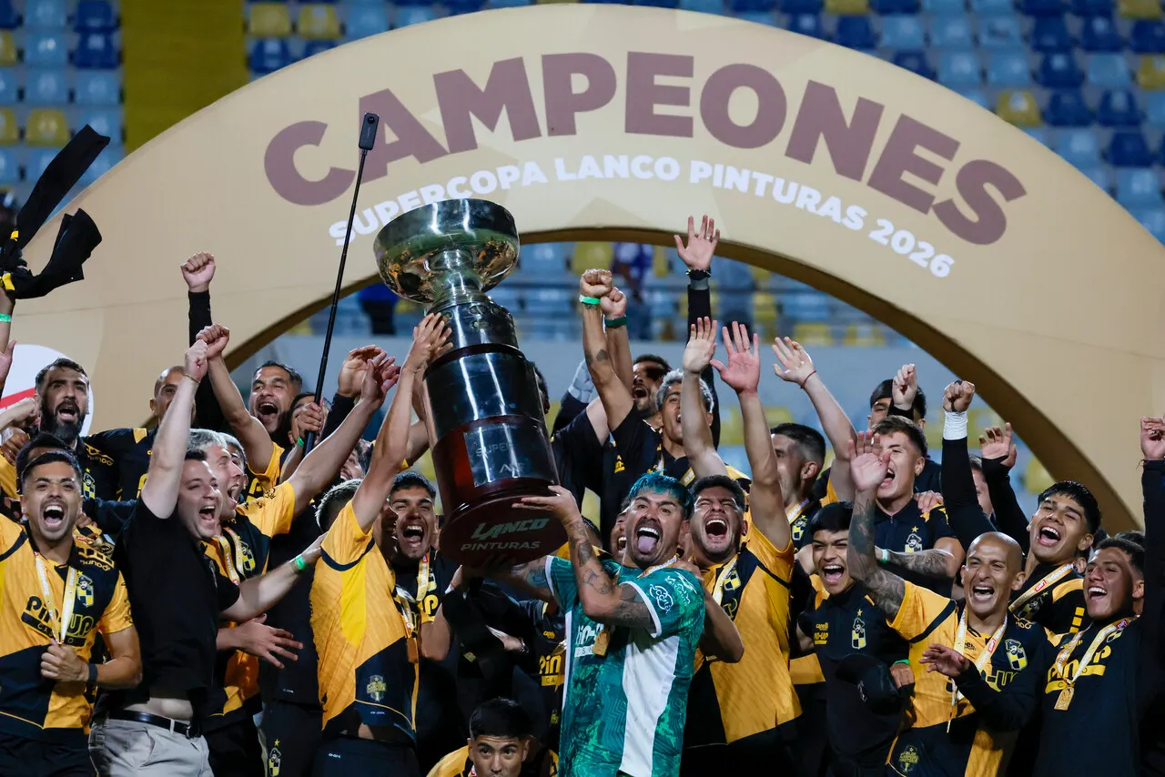 Coquimbo se impuso a la UC. | Foto: Photosport