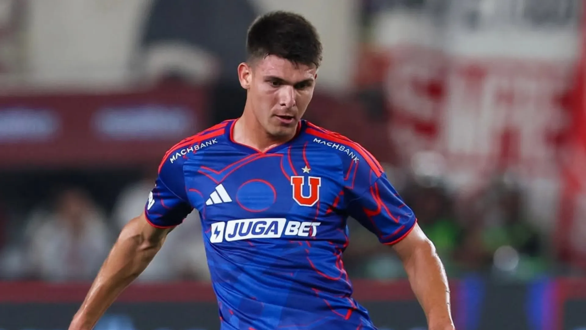 Lucas Romero recibió una advertencia de Cristián Caamaño. (Foto: Universidad de Chile)