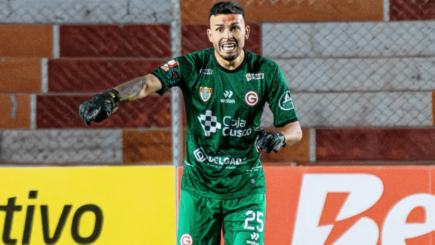 Miguel Vargas defiende los colores de Universitario. | Foto: Archivo