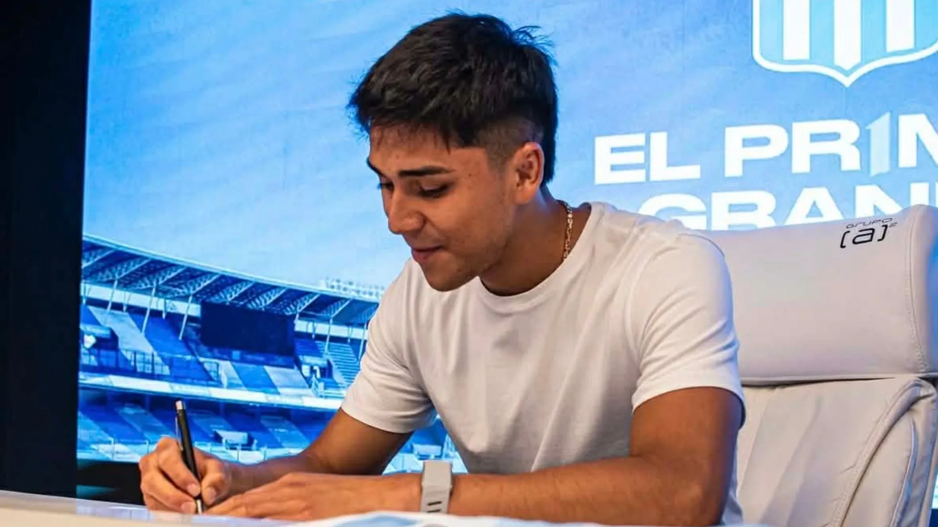 Damián Pizarro sigue sin ser considerado por Gustavo Costas en Racing.