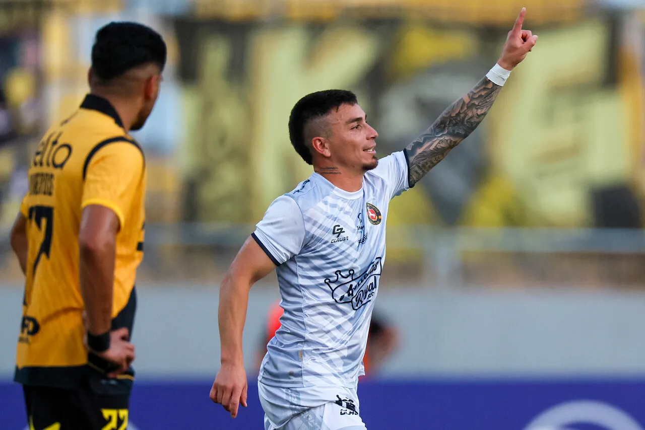 Popín no llega a Colo Colo. |  Foto: Photosport