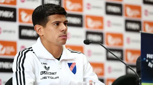 Pavez salió por la ventana de Colo Colo.
