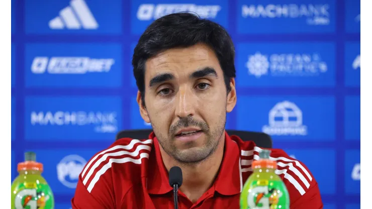 Meneghini envía claro mensaje a la barra de la U,