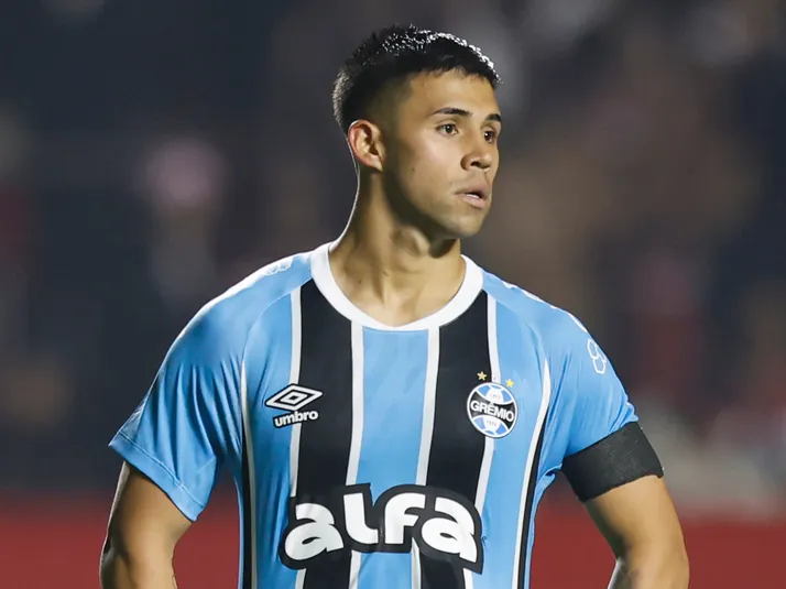 Gigante de Sudamérica va con todo por Alexander Aravena