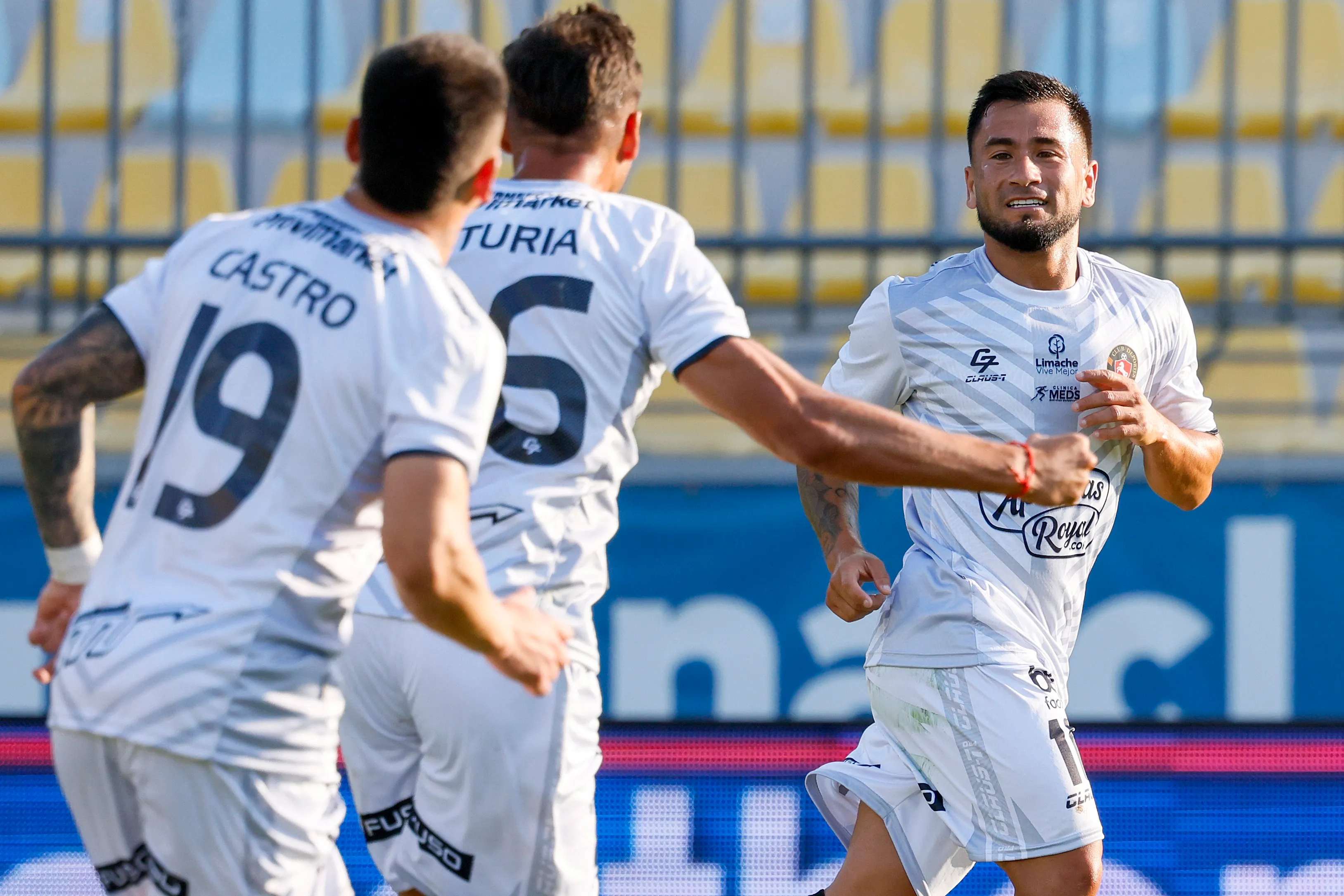 Jean Meneses volvió al fútbol chileno