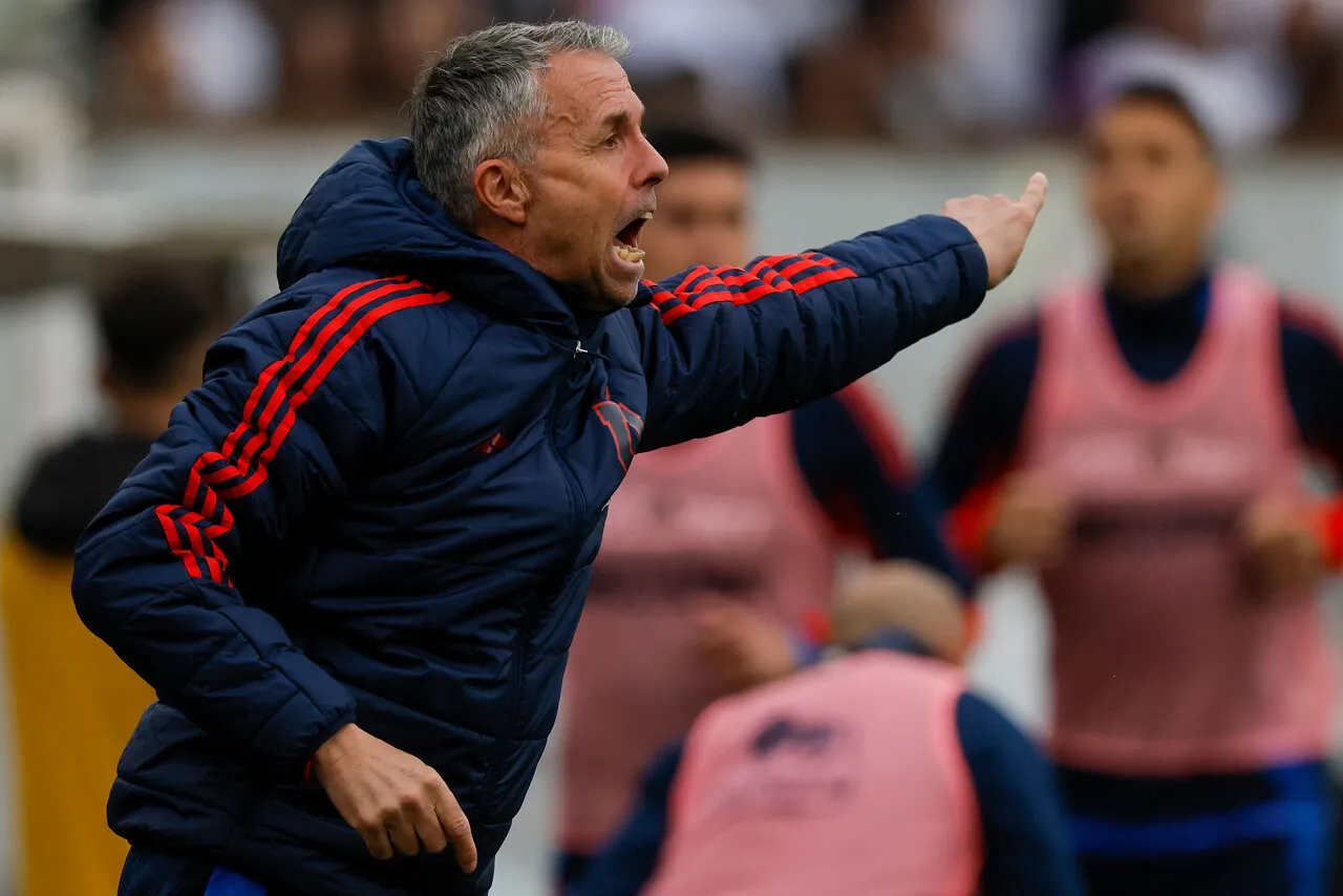 Álvarez vuelve a recibir un portazo | Foto: Photosport