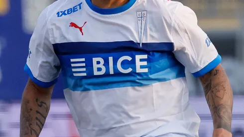 Universidad Católica no se despide del libro de pases.