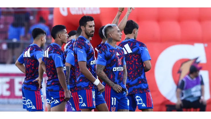 Los hinchas no se cansaron de aplaudir a un futbolista azul.