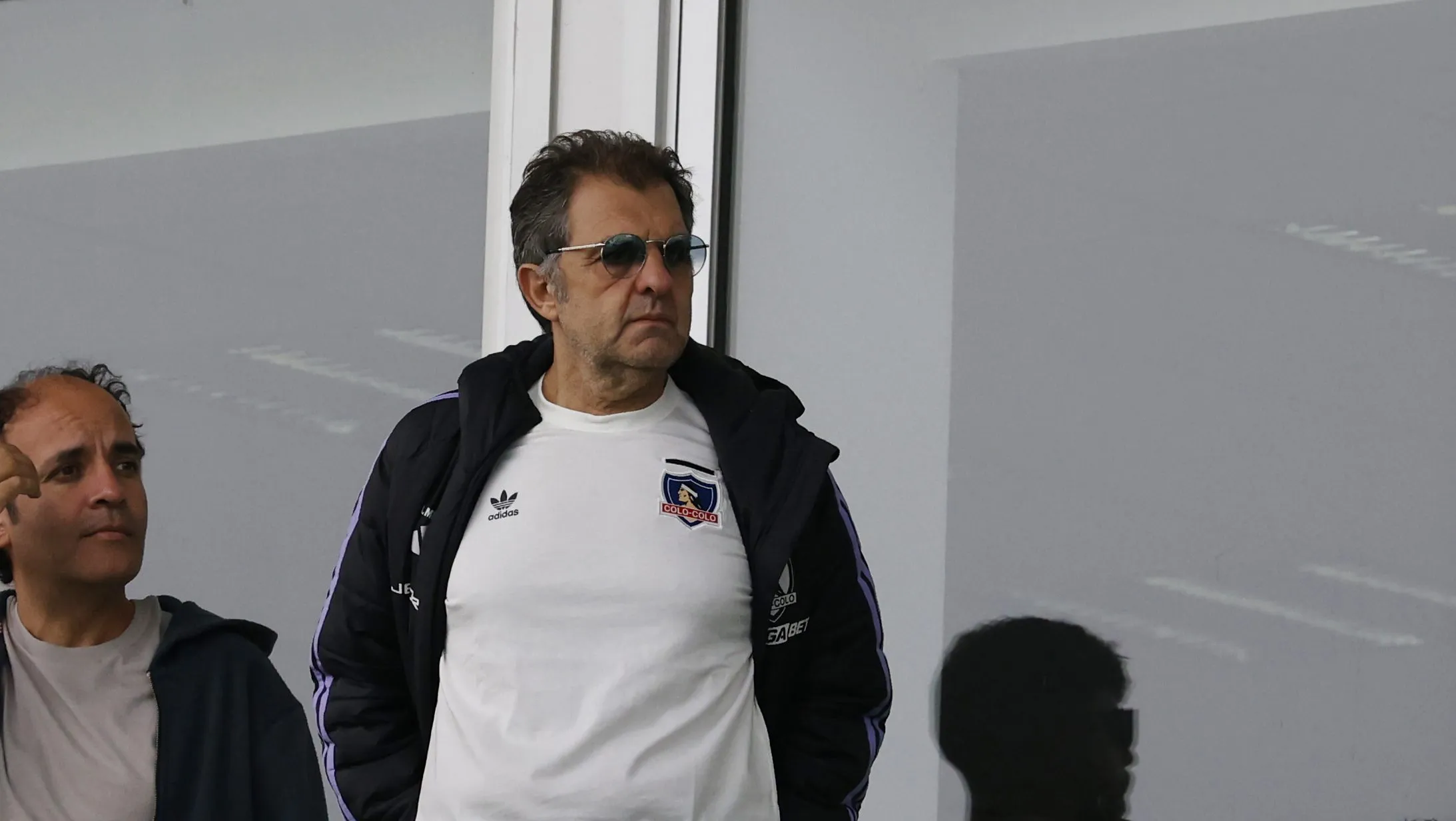 Aníbal Mosa sufrió con el debut de Colo Colo en la Liga de Primera 2026. (Foto: Raúl Zamora/Photosport)