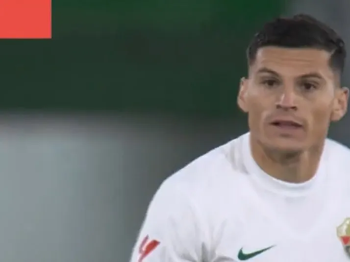 Cepeda debutó, deslumbró y sorprendió a todos ante el poderoso Barcelona