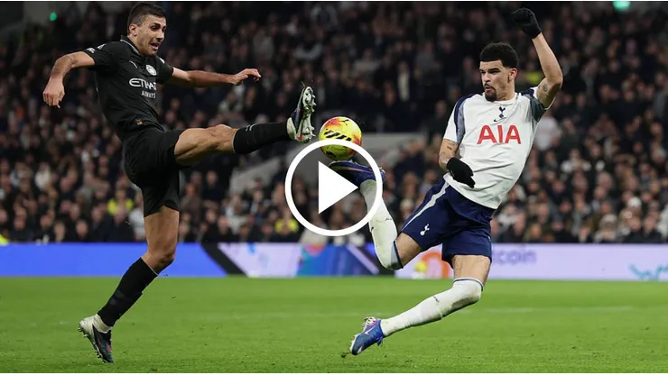 Dominic Solanke anotó uno de los mejores goles de la temporada. (Foto: Getty Images)