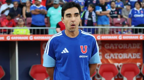 Francisco Meneghini recibe sus primeras críticas en Universidad de Chile.