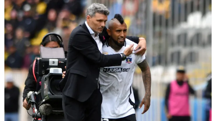 Fernando Ortiz y Arturo Vidal reciben críticas en Colo Colo.