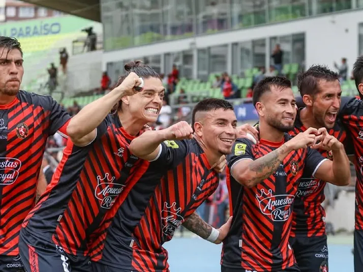 Actual figura limachina se sincera sobre su frustrado arribo a Colo Colo: "tenía que ser de inmediato..."