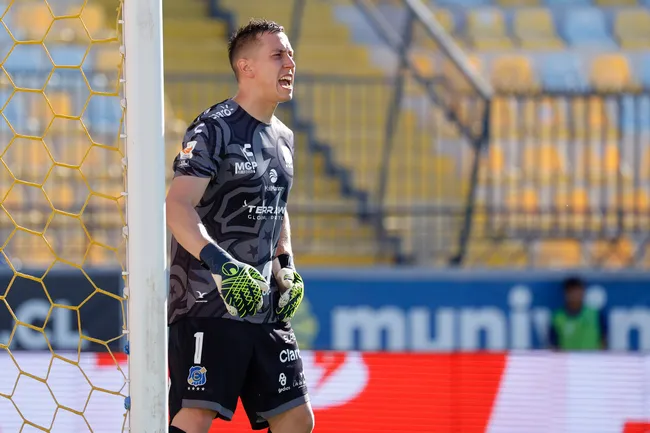 Ignacio González fue titular en Everton y Colo Colo se despide finalmente de sus últimas tres opciones en el arco. (Foto: Photosport)