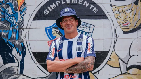 Foto: @clubaloficial en X. El ex Colo Colo está cerca de debutar en el conjunto peruano.