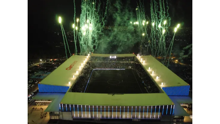 El estadio de Universidad Católica fue nominado a "Edificio del Año".