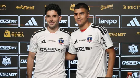 Lautaro Pastrán y Álvaro Madrid en su presentación en Colo Colo. (Foto: Dragomir Yankovic/Photosport)
