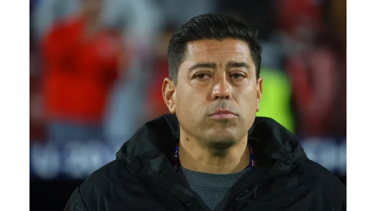El defensor bicampeón de América se refirió a la ratificación de Nicolás Córdova como técnico de La Roja.