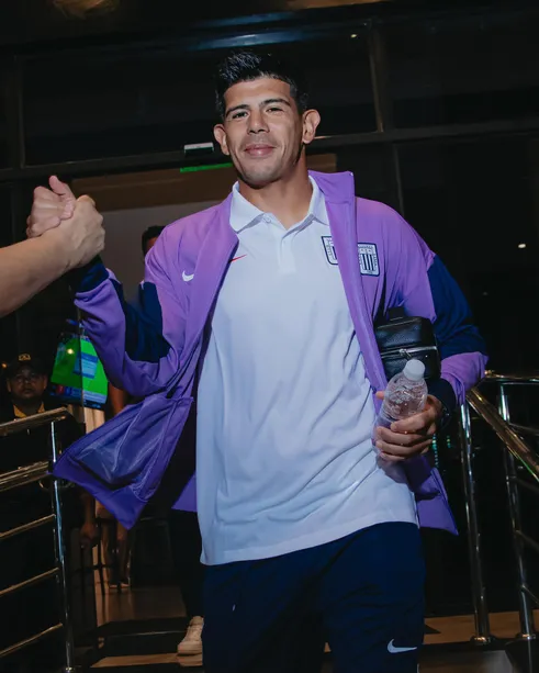Foto: @clubaloficial en X. Esteban Pavez debutará en Alianza Lima