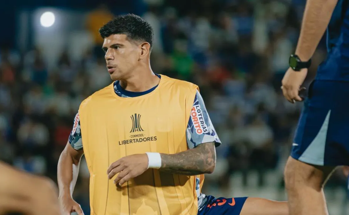 ¡Debacle en Paraguay! El debut de Pavez en Alianza Lima desata furia en redes