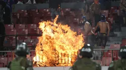 La U presentó querellas contra los violentos barristas.