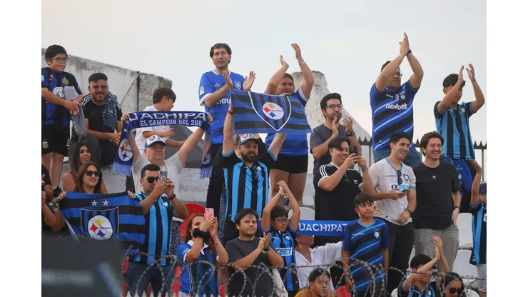 Huachipato recibirá un duro golpe económico por la falta de público.