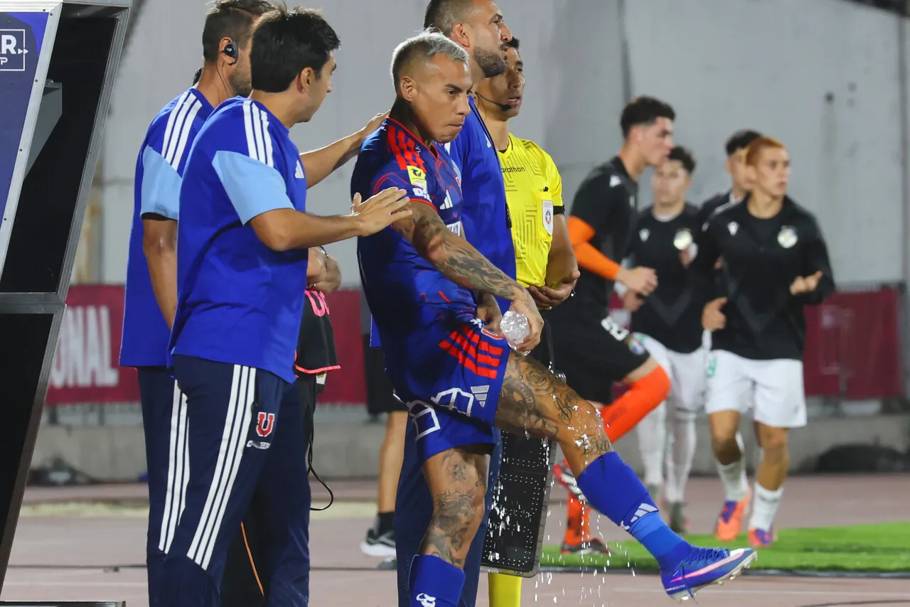 Herrera le pone una tarea a Meneghini | Foto: Photosport