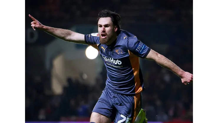 El delantero chileno es la gran figura de Derby County.