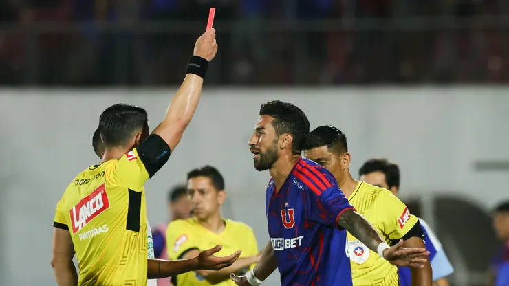 Juan Martín Lucero le entrega un dolor de cabeza a Universidad de Chile.