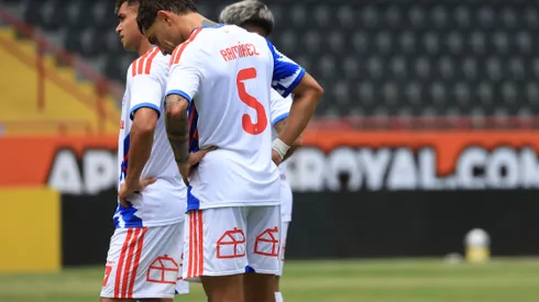 La hinchada bullanguera pide fuera a Meneghini con dos partidos oficiales dirigidos.
