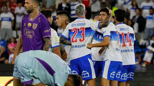 La UC se hizo fuerte en el Claro Arena y venció a Deportes Concepción.
